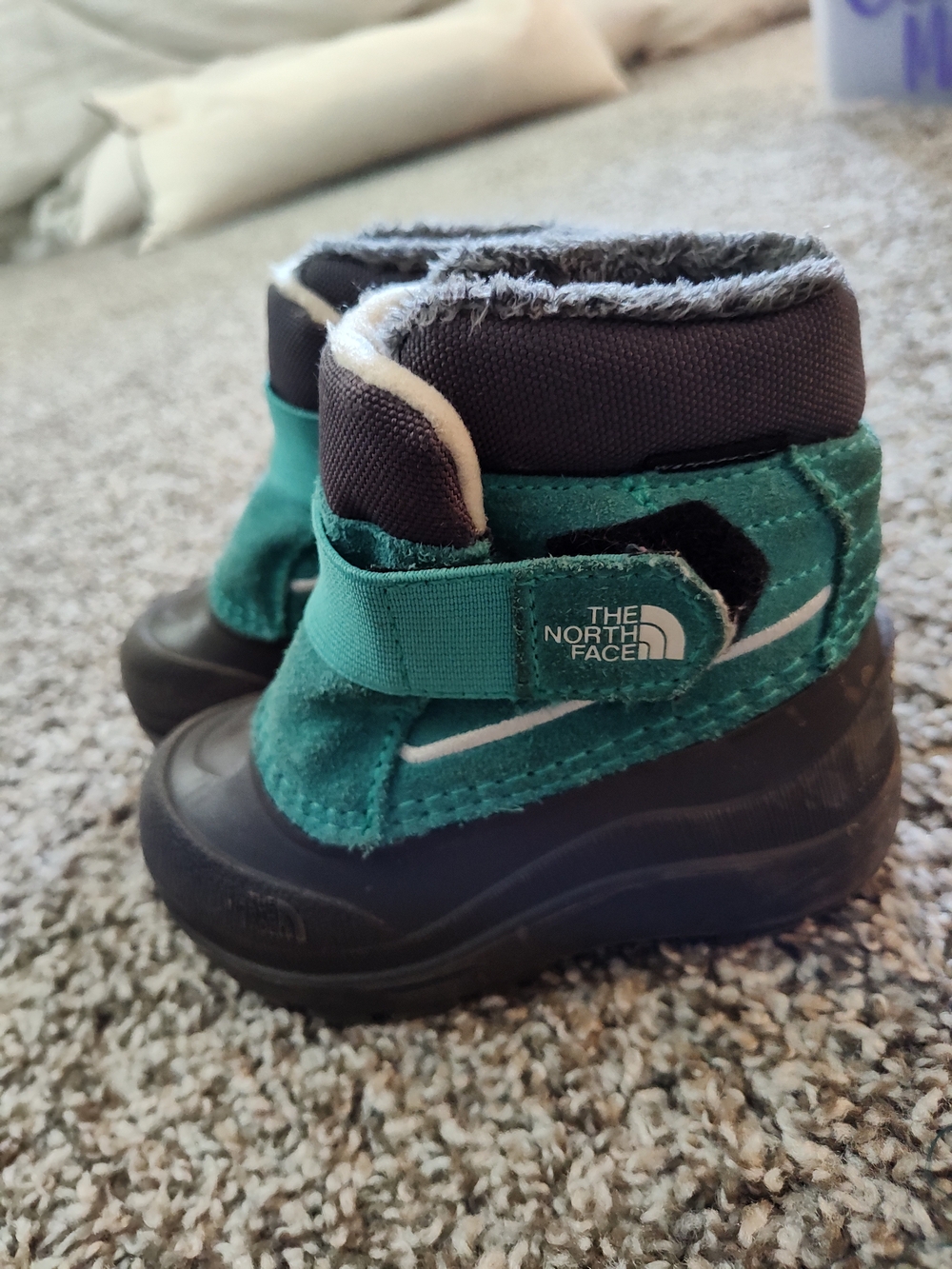 The North Face Kids Teal and Black Insulated Strap Snow Boots